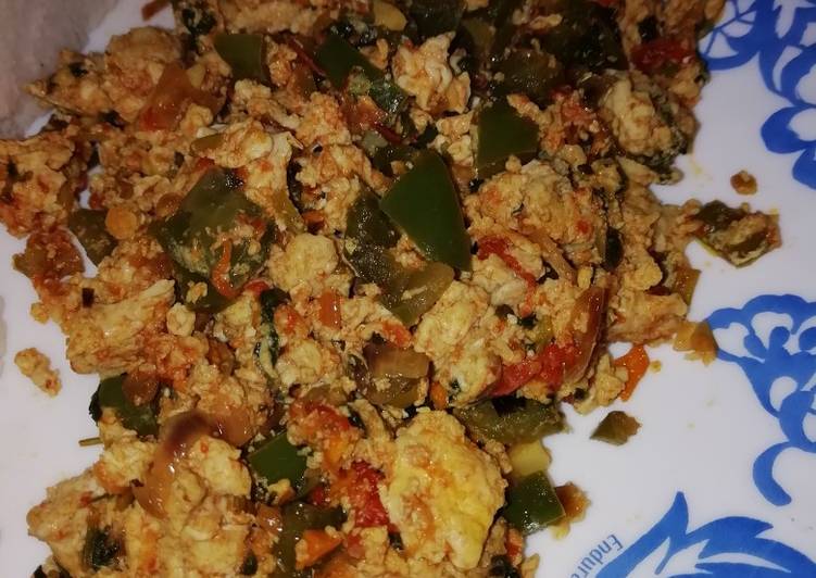 Easiest Way to Prepare Speedy Scrambled eggs with veggies