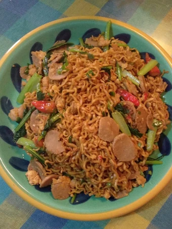 Cara Mudah Membuat Resep Mie Goreng Tek-Tek yang  Bikin Ketagihan Anti Ribet, Bisa Manjain Lidah