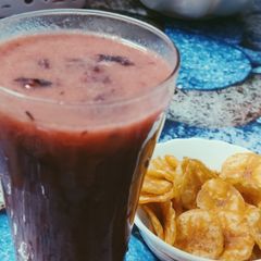 A picture of Mixed fruits Juice.