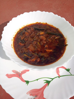 பிரண்டை வத்த குழம்பு (Pirandai vathakulambu Recipe in Tamil) செய்முறை முக்கிய புகைப்படம்