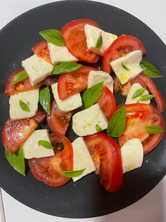 Foto principal de Ensalada de verano con queso fresco