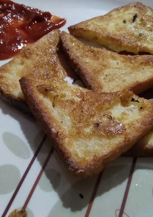 A picture of Egg Bread Sandwich.