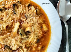 Una foto de Sopa del senyoret con fideos -sencilla y rápida-