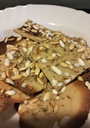 Foto di Crackers acqua faba e riso soffiato