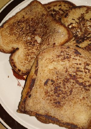 A picture of French toast.