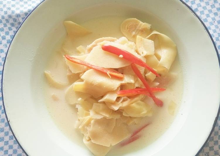 How to Make Homemade Rebung Kuah Curry Putih (Bamboo Shoot with White Curry)