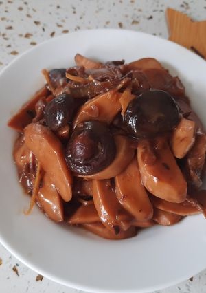 Hình của món Nấm đùi gà kho (có thể nấu chay).
