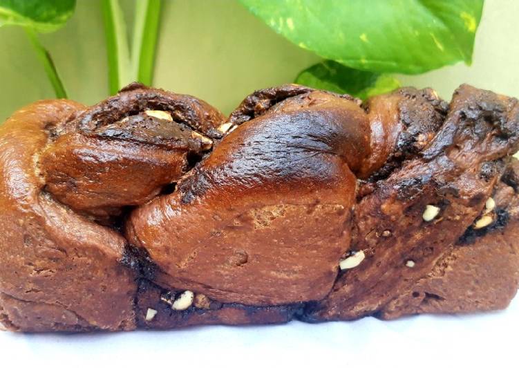 Chocolate babka