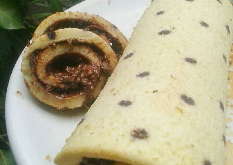 Bolu Gulung Putih Telur (Roll cake)