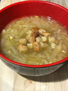 Una foto de Receta francesa 🇫🇷 de sopa de cebolla