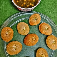 Pani Puri sprout A picture of Pani Puri sprout.