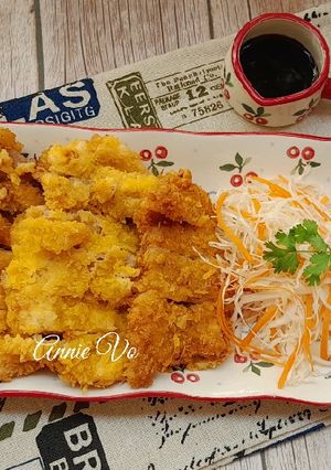 Hình của món Thịt chiên xù kiểu Nhật.