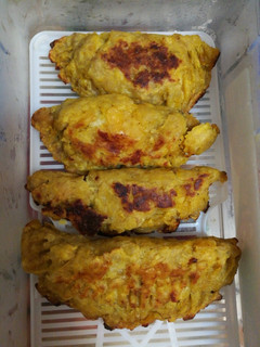 Una foto de Empanadas de plátano maduro con queso blanco