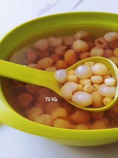 Hình của món Chè HẠT SEN với long nhãn.