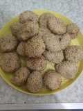 Bola-bola Pisang Wijen