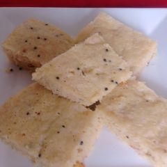 A picture of Plain Semolina Idli.