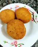 Croquetas de arroz al curry con salchicha