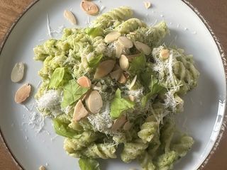 Pasta with Zucchini Pesto