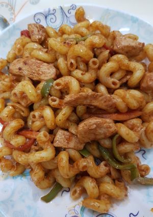 A picture of Chicken macaroni.
