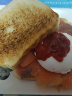 Una foto de Sándwich de salmón"Mary"🥪