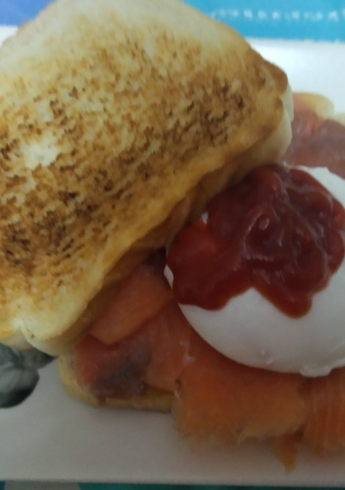 Una foto de Sándwich de salmón"Mary"🥪