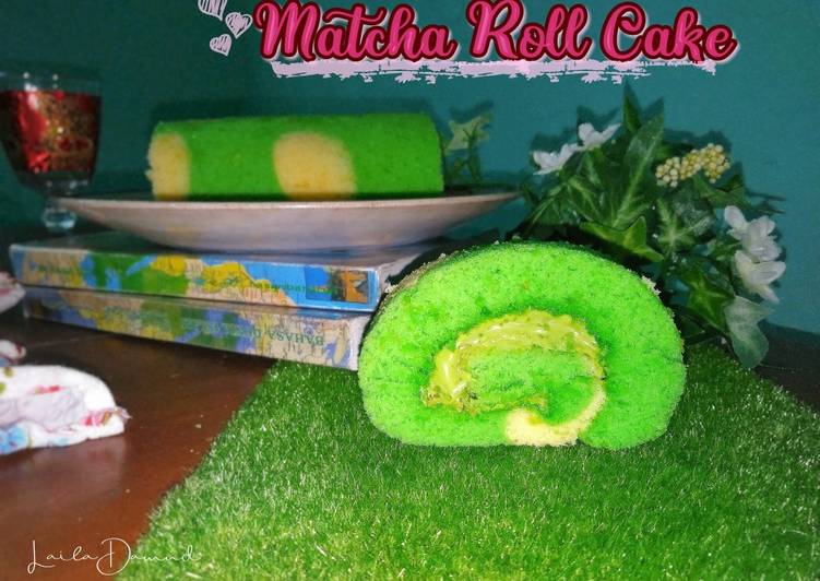 Matcha Roll Cake
