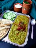 Lahsuni Palak Khichdi