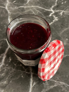 Una foto de Mermelada de frutos rojos con panificadora