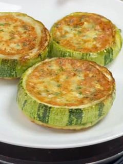Foto de Courgettes Recheadas com Queijo e Ervas
