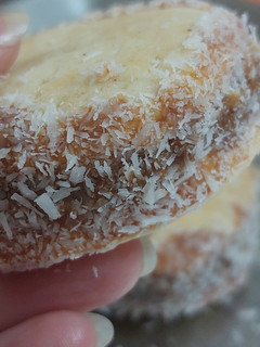 Una foto de Alfajores de maicena 🫓🥯