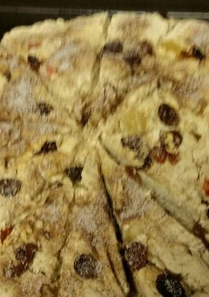 A picture of Fruited Oat Scones.