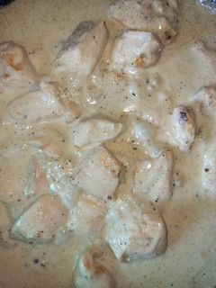 Una foto de Pollo a la pimienta 😋🍗