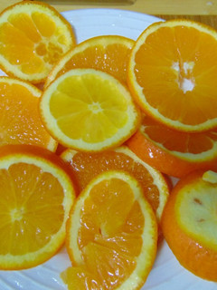 Una foto de 🍊Naranja confitada🍬