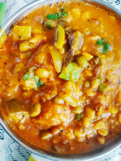 દાલ સબ્જી(dal sabji recipe in Gujarati) રેસીપી મુખ્ય ફોટો