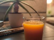 Una foto de jugo detox