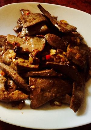 Hình của món Gan lợn xào tỏi.