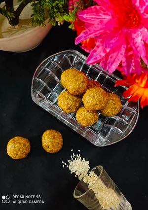 A picture of Till ke laddu 🇮🇳.