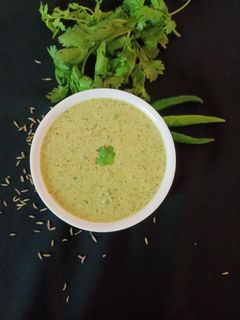 धनिया दही चटनी (Dhaniya Dahi ki Chutney Recipe in Hindi) रेसिपी मुख्य फोटो
