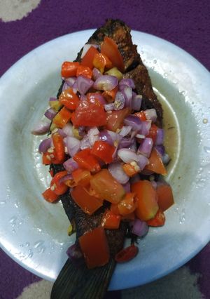 Foto resep Ikan mas goreng sambal dabu dabu
