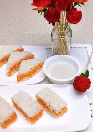 Hình của món Xôi khoai lang nghệ cốt dừa.