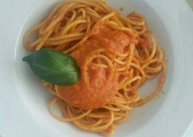 Recipe of Ultimate Dry pasta with tomato sauce