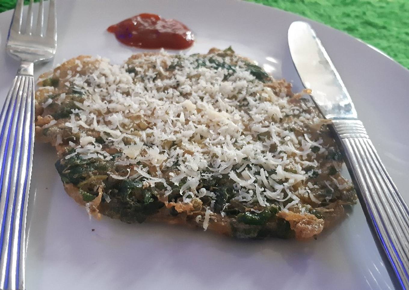 Telur dadar bayam istimewa