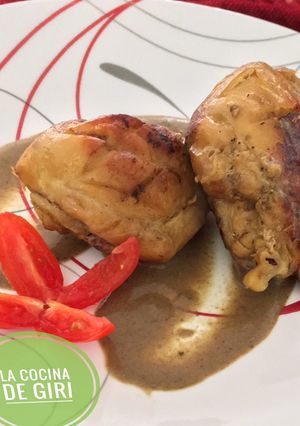 Una foto de Pollo en salsa de Hongos #lacocinadegiri