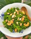 Kale Salad & Cách Làm Mềm Cải Xoăn