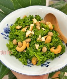 salad cải xoăn kale salad