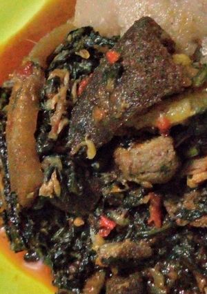 A picture of Efo riro (vegetable soup).