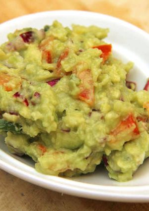 O poză a rețetei Guacamole (cremă de avocado).