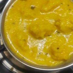 A picture of Muthiya.
