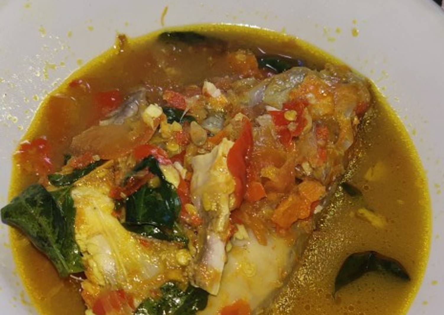 Resep Ikan mas masak kuah kuning oleh Kello Satrio - Cookpad