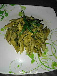 A picture of Pesto-Pasta.